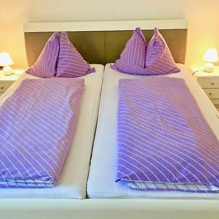 Wutte Josefine * Sankt Kanzian am Klopeiner See